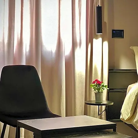 Rex Boutique Отель Тирана